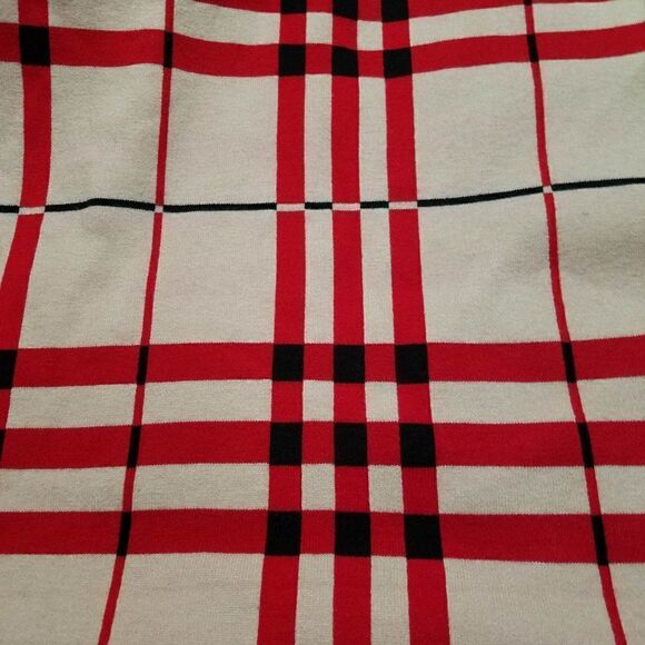 NWT Persuasions Red Plaid Beige Plaid Reversable Blanket Wrap sleeves - Picture 2 of 9